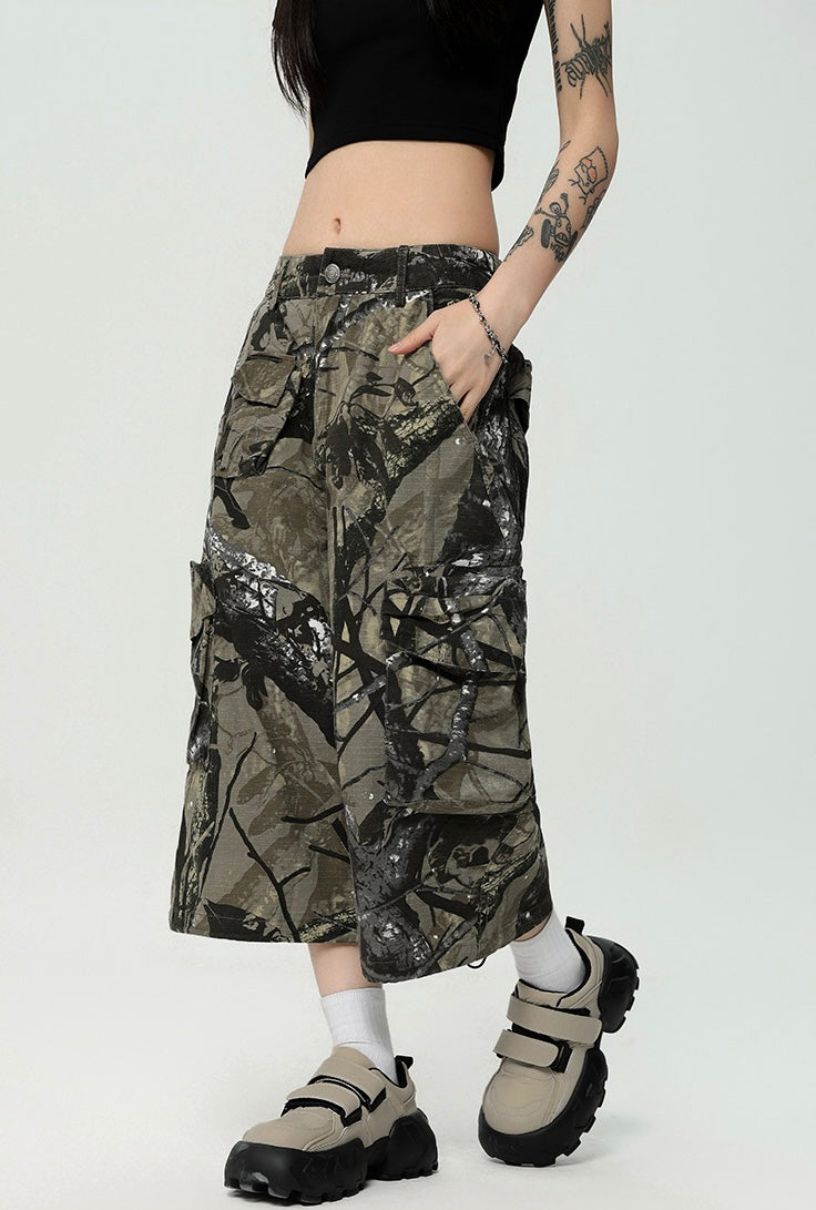 Camo Print Cropped Cargo Pants mry001698