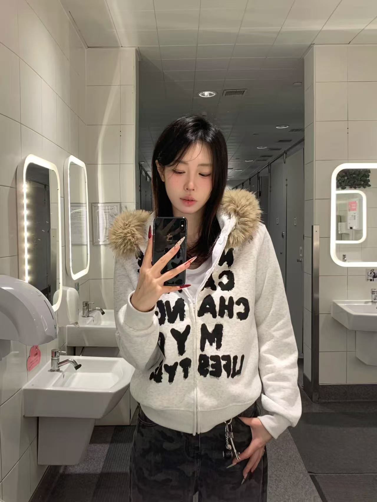 Fur Hood Graphic Zip Hoodie mry002026