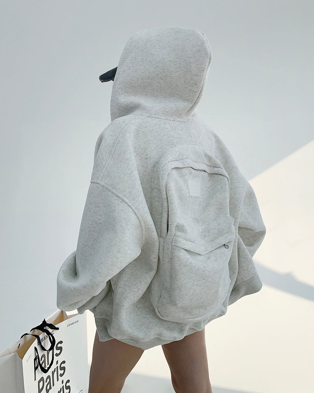 【評価★4.8以上／高品質】Backpack-Attached Oversized Hoodie mry001902