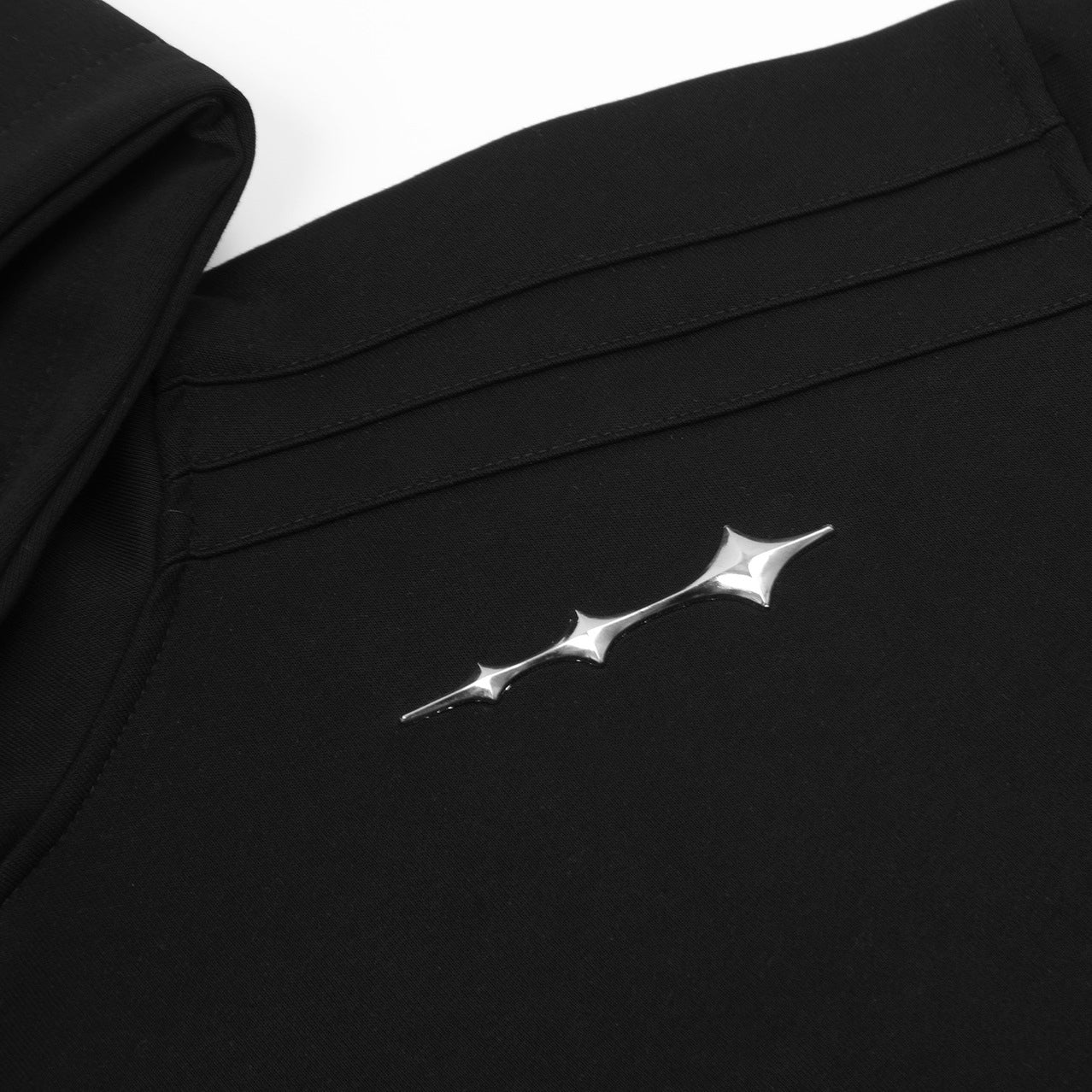 【Unisex/2color】Cross Metallic Design Black Hoodie mry001621