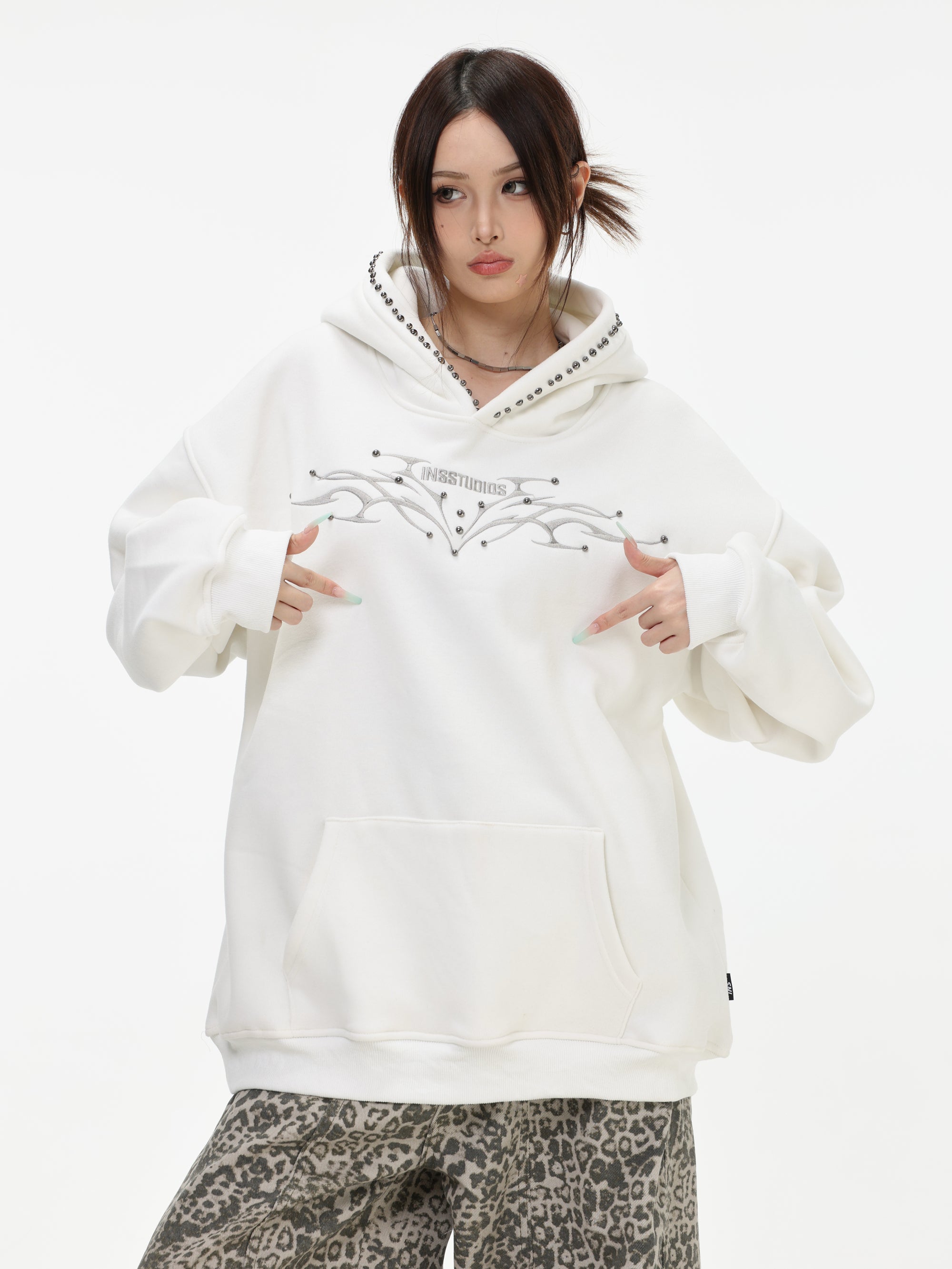 【評価★4.8以上／高品質】Tribal Studded Oversized Hoodie mry001900