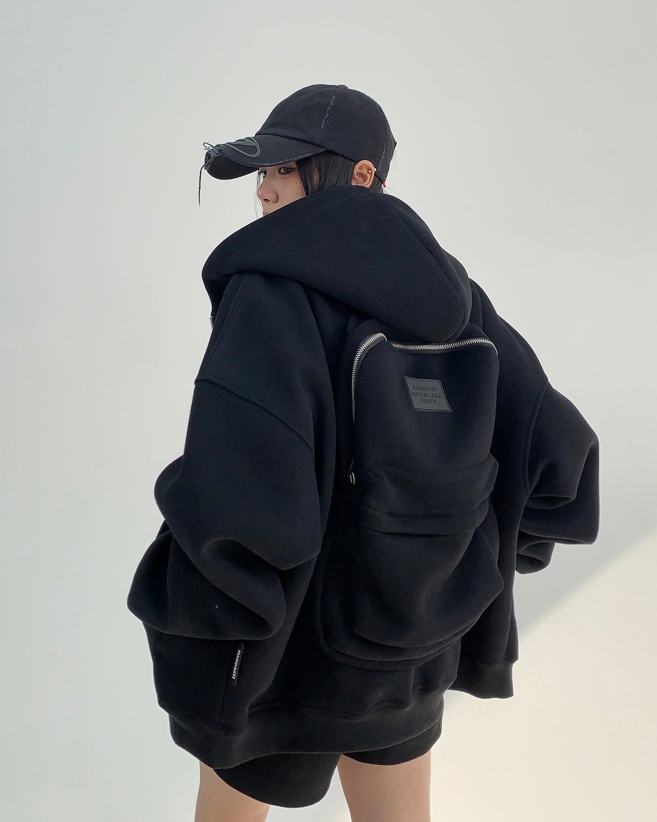 【評価★4.8以上／高品質】Backpack-Attached Oversized Hoodie mry001902