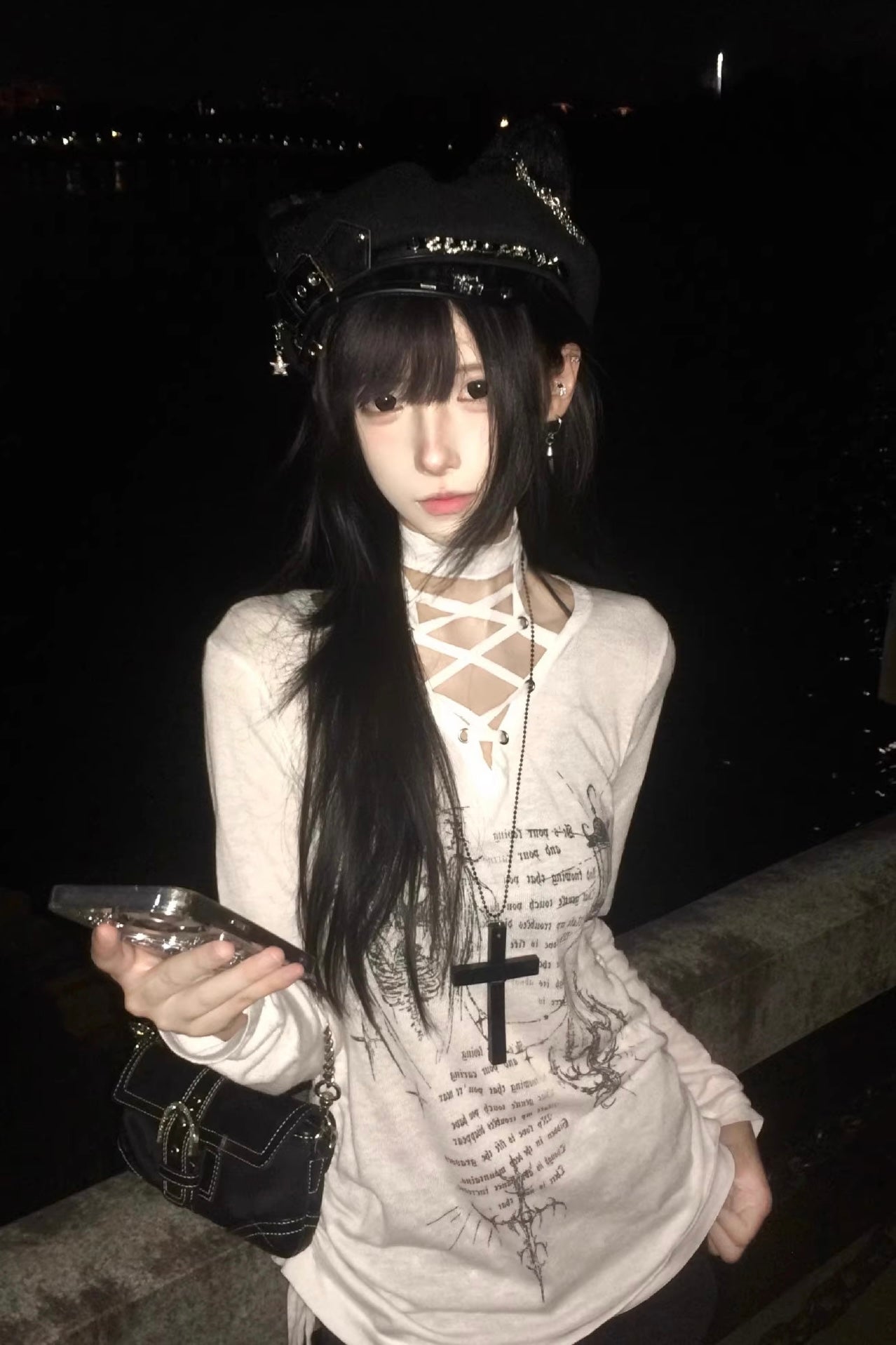 Grunge Cross Print Top mry002284