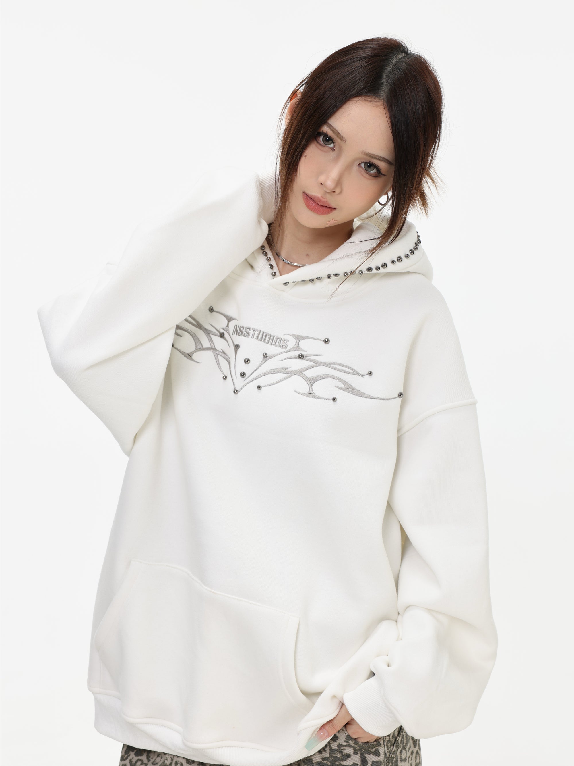 【評価★4.8以上／高品質】Tribal Studded Oversized Hoodie mry001900