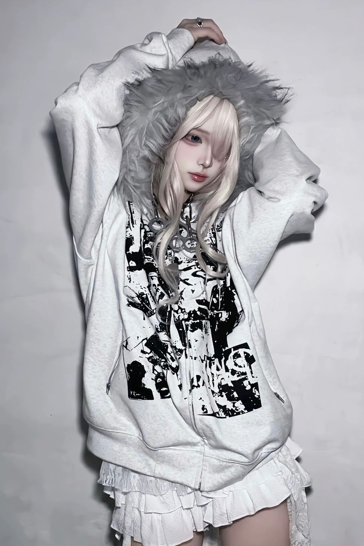 Fur Hood Graphic Zip Hoodie mry002176