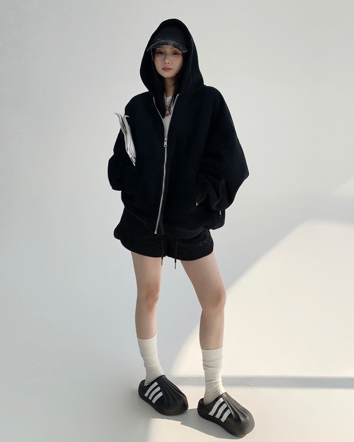 【評価★4.8以上／高品質】Backpack-Attached Oversized Hoodie mry001902