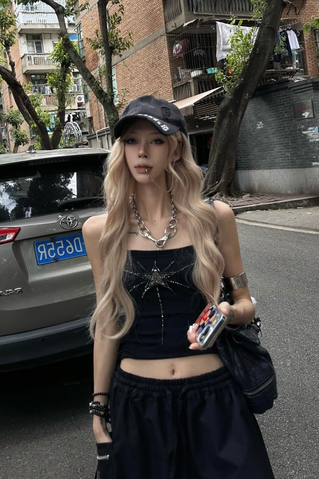 【トップス】ラインストーンロゴチューブトップス mry002334