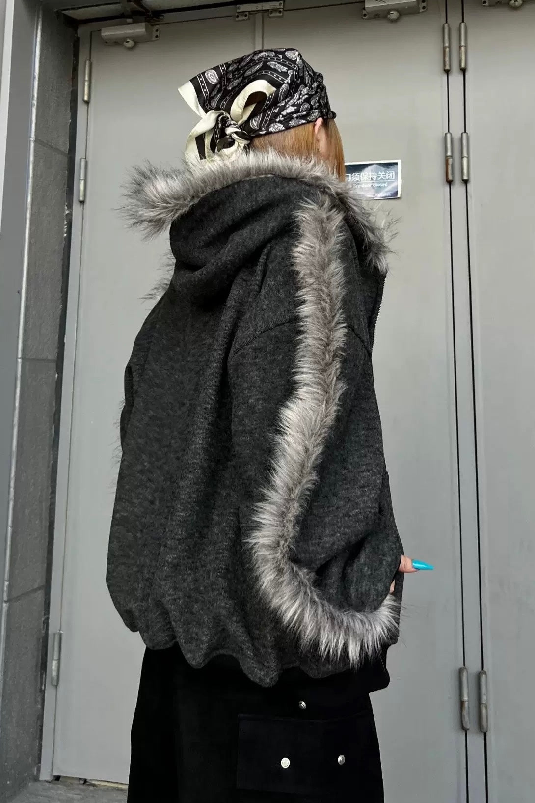 Star Graphic Fur Trim Zip Hoodie mry002151