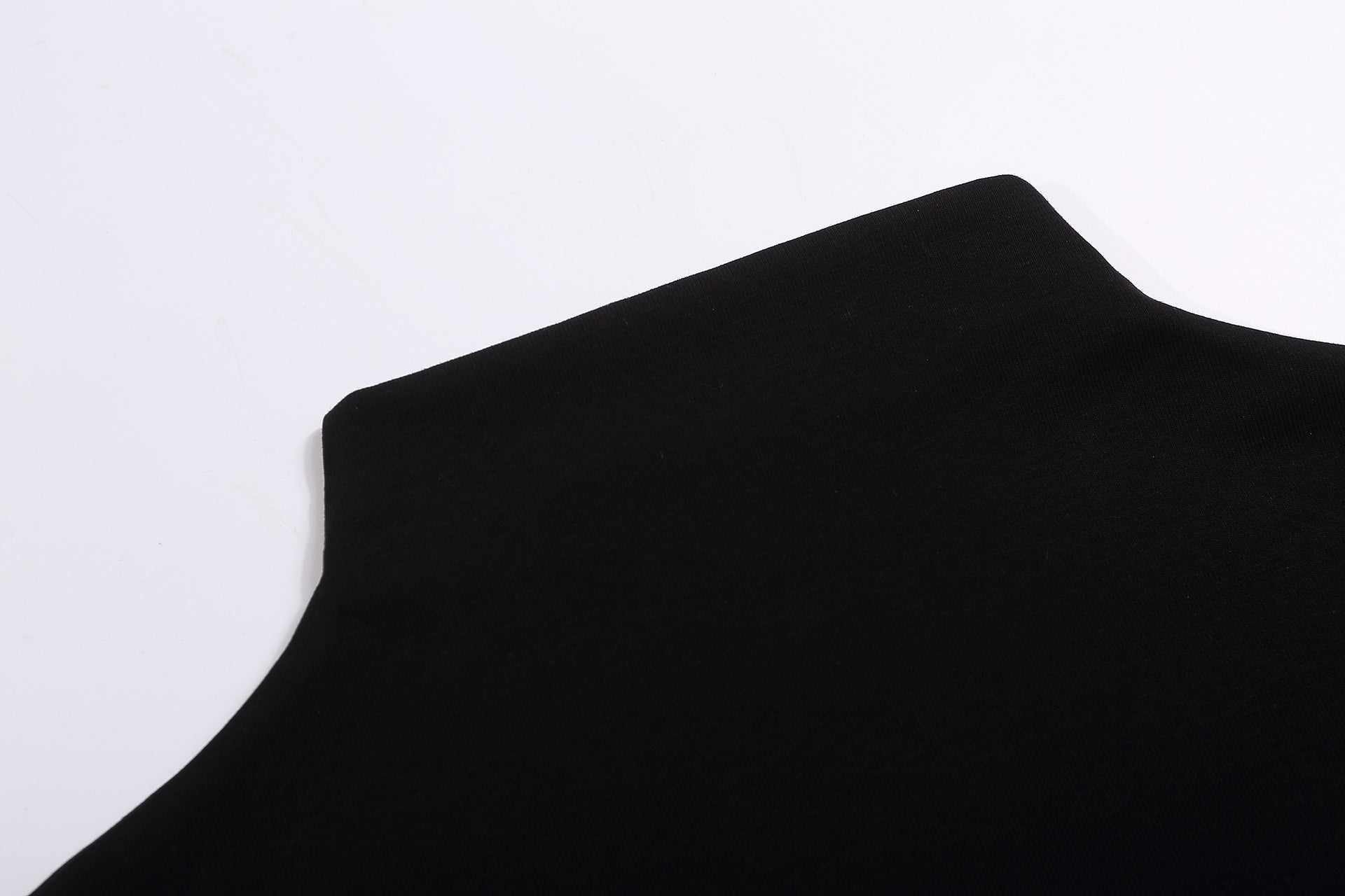 【2color】Cyber Graphic Mock Neck T-Shirt mry001713