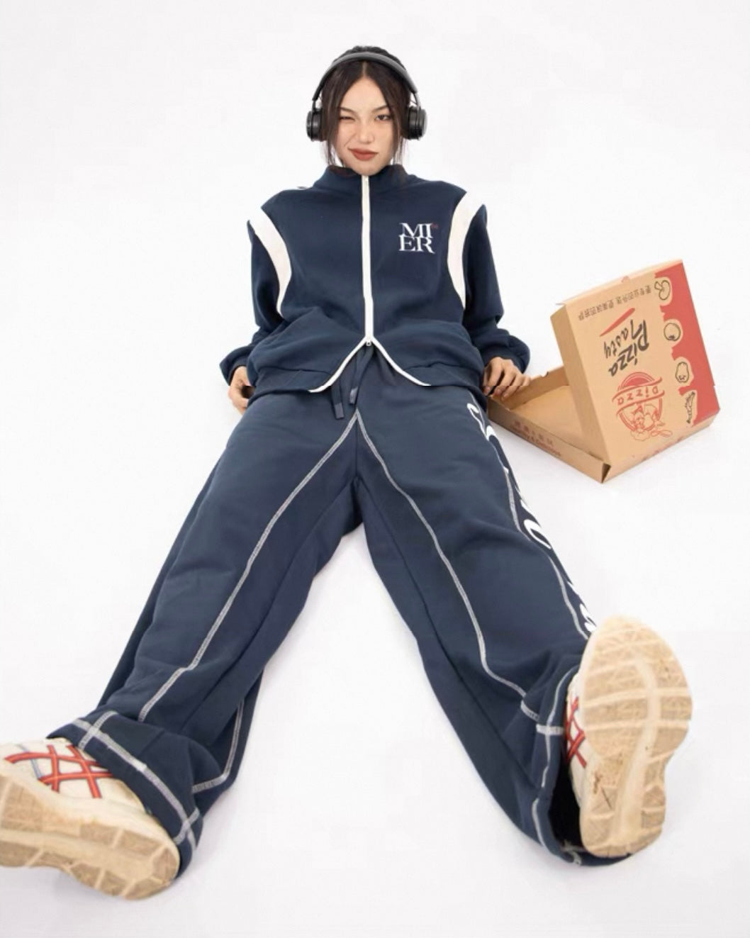 【Set-Up】Street Sport Track Set – Zip Up Jacket & Logo Wide Pants mry001891