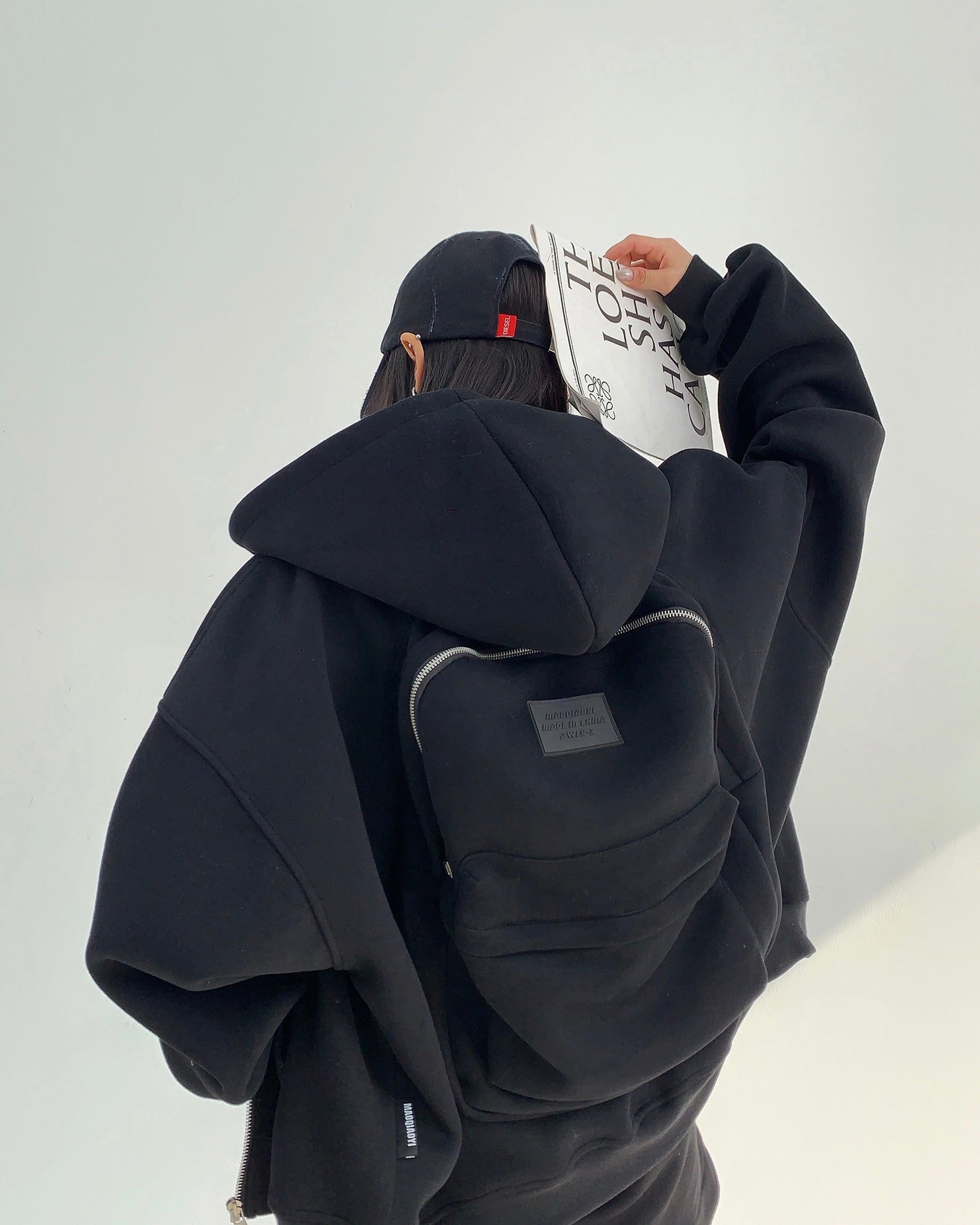 【評価★4.8以上／高品質】Backpack-Attached Oversized Hoodie mry001902