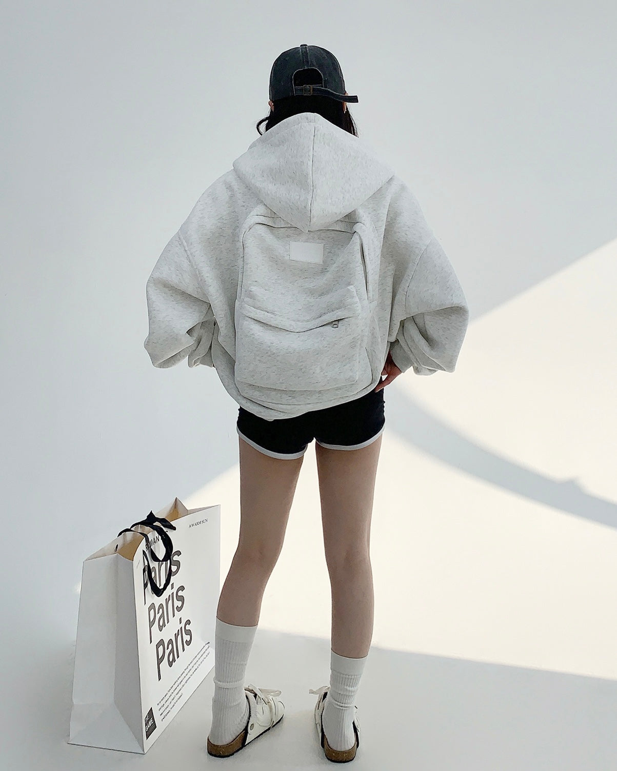 【評価★4.8以上／高品質】Backpack-Attached Oversized Hoodie mry001902