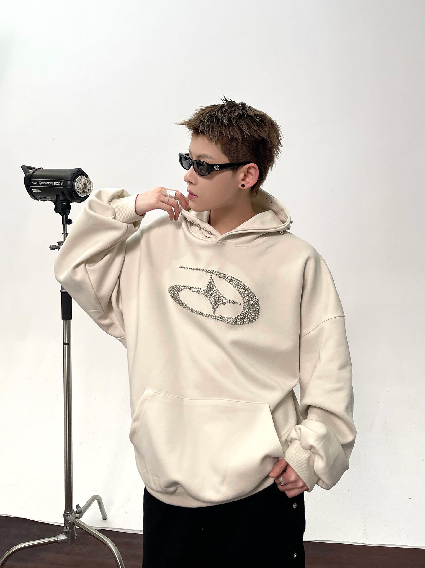 【評価★4.8以上／高品質】Rhinestone Logo Oversized Hoodie mry001901