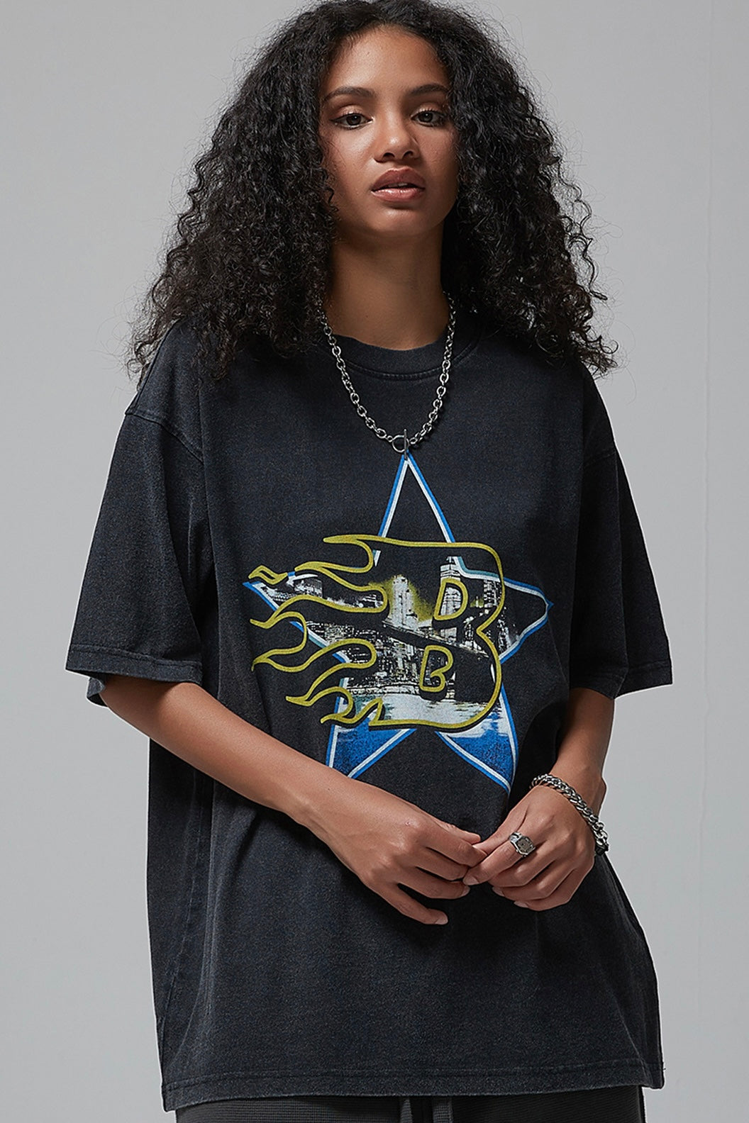 Flame Star Graphic T-Shirt mry001657