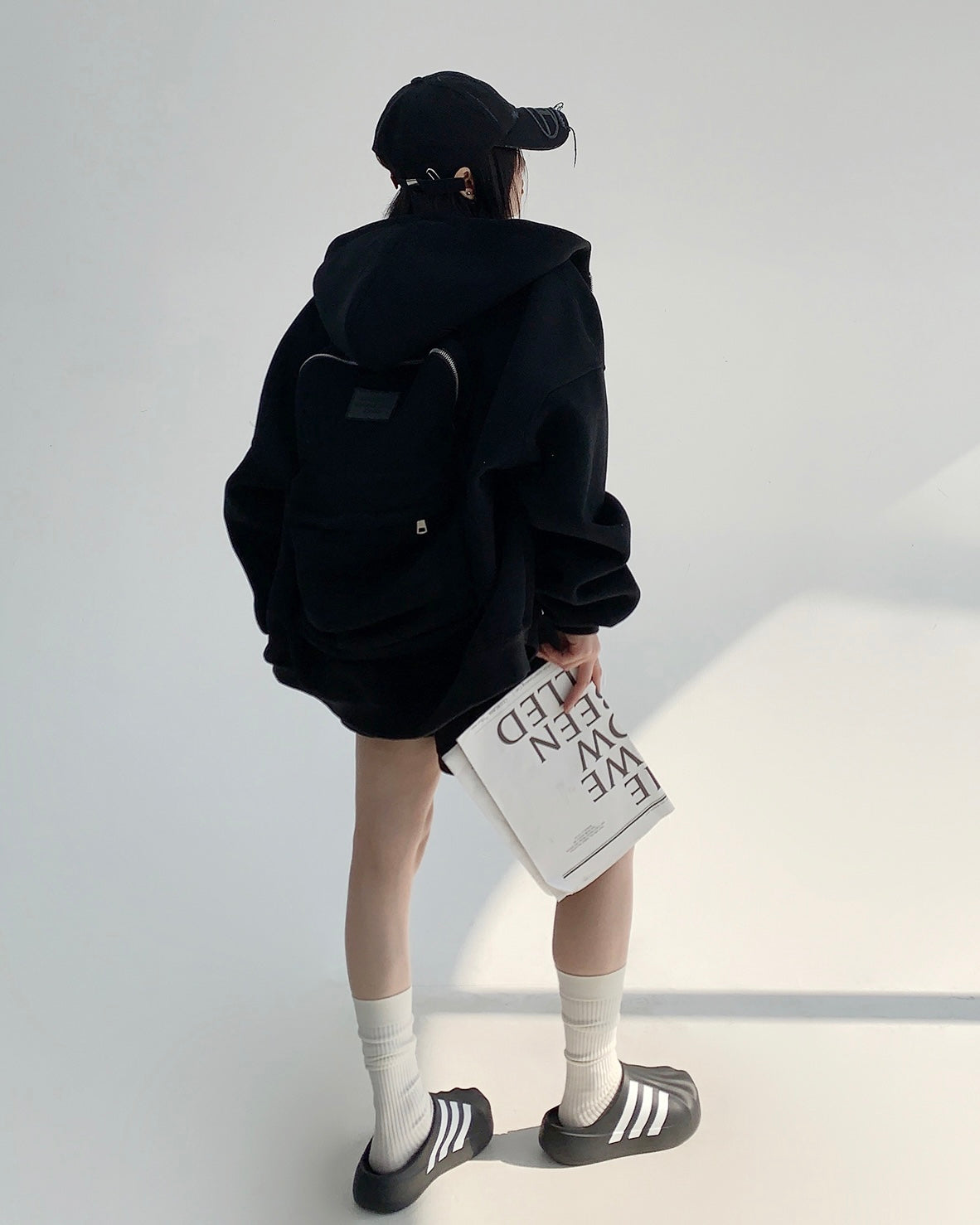 【評価★4.8以上／高品質】Backpack-Attached Oversized Hoodie mry001902
