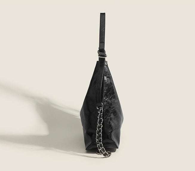 【2color】Lustrous Chain-Detail Shoulder Bag mry001665