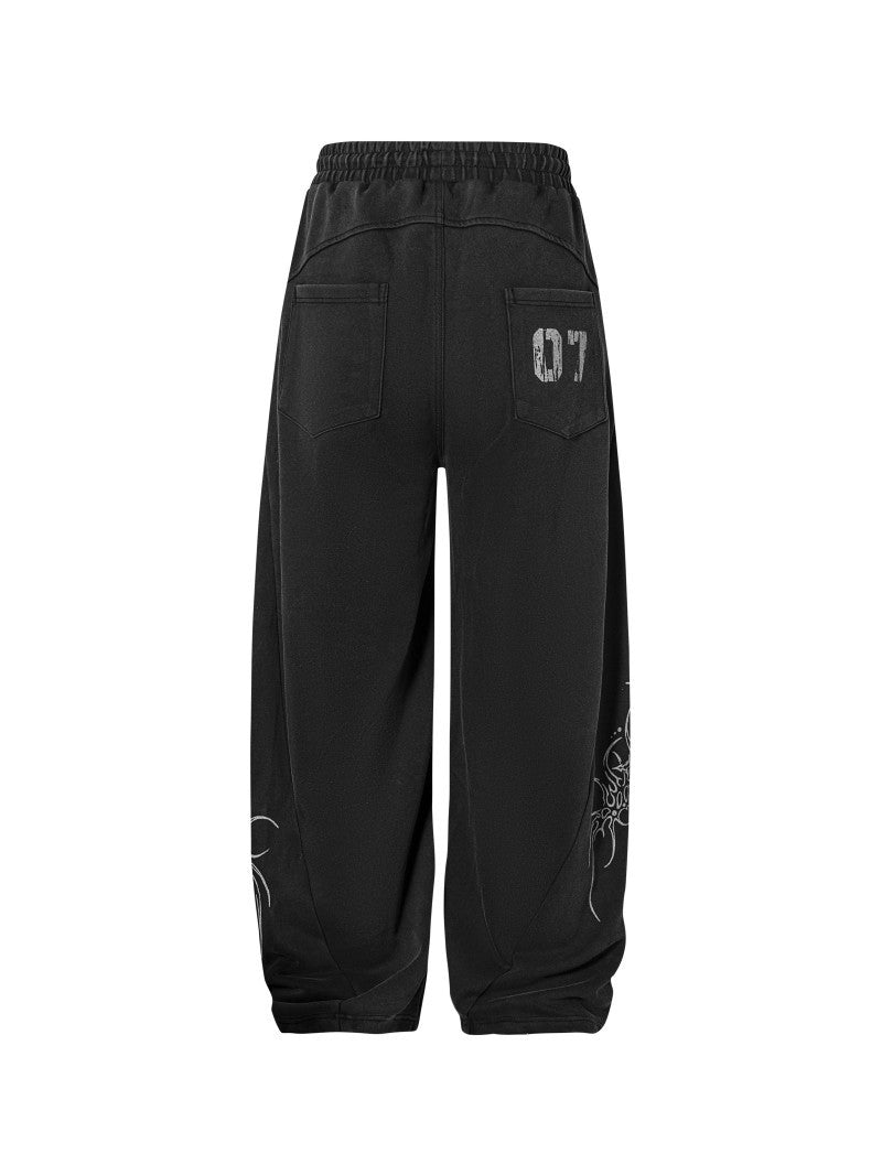 Tribal Tree Graphic Sweatpants mry001847