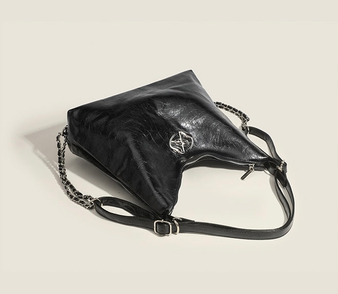 【2color】Lustrous Chain-Detail Shoulder Bag mry001665