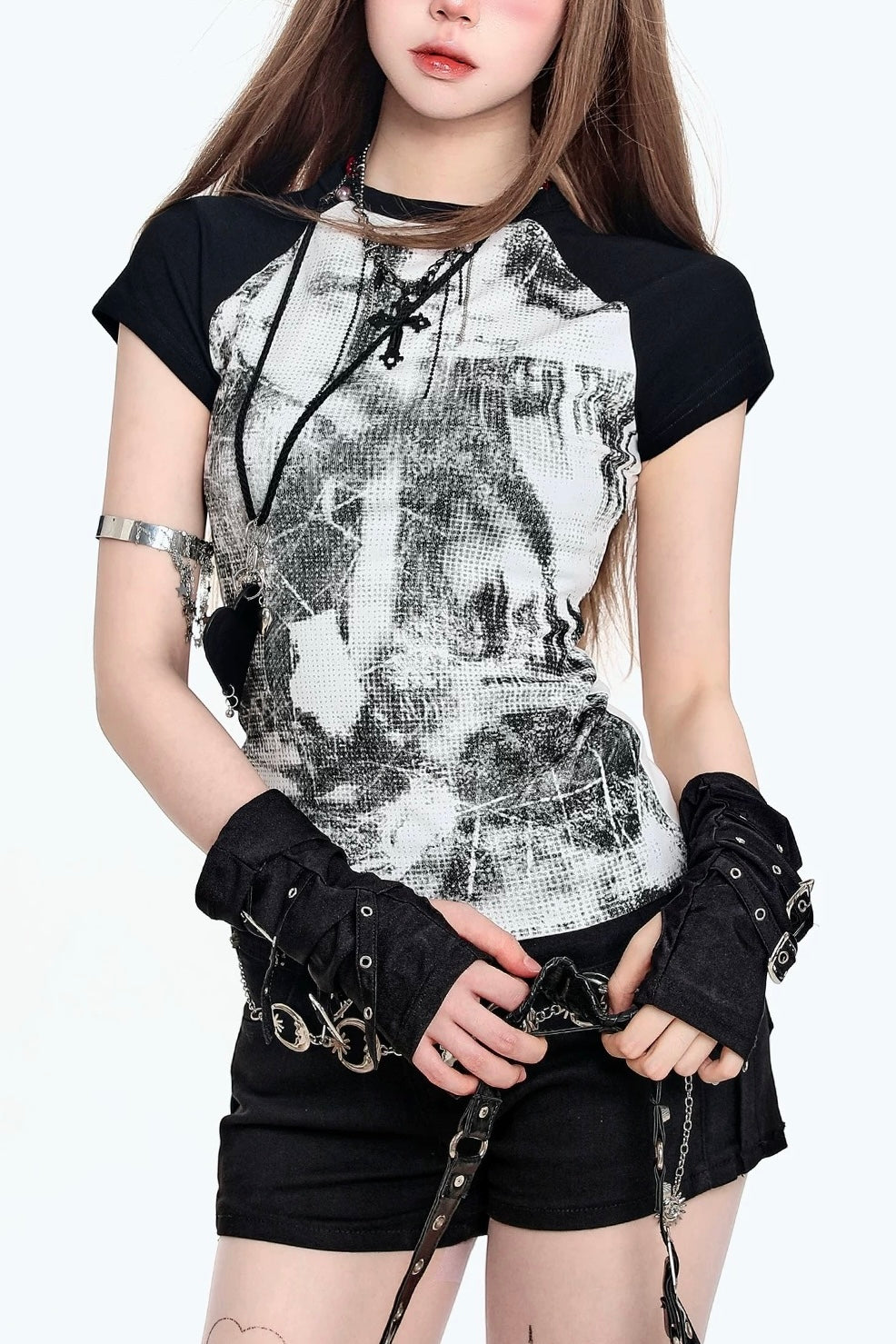 【トップス】グランジプリントフィットTシャツ mry002369