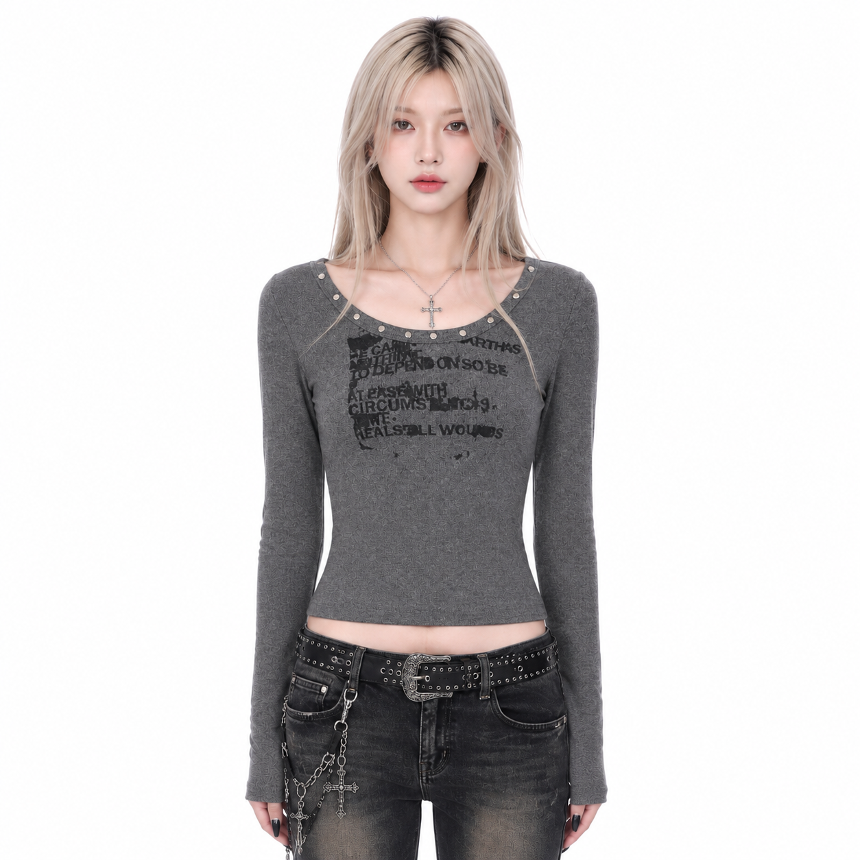 【新作】スタッズロゴ フィットTシャツ mry002647