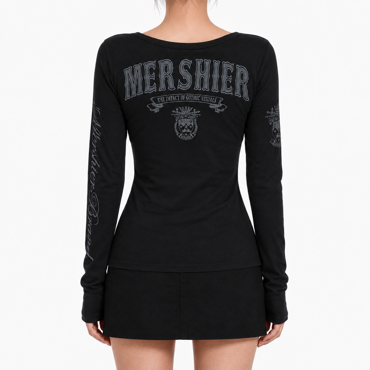 【新作】ゴシックエンブレム フィットTシャツ mry002662