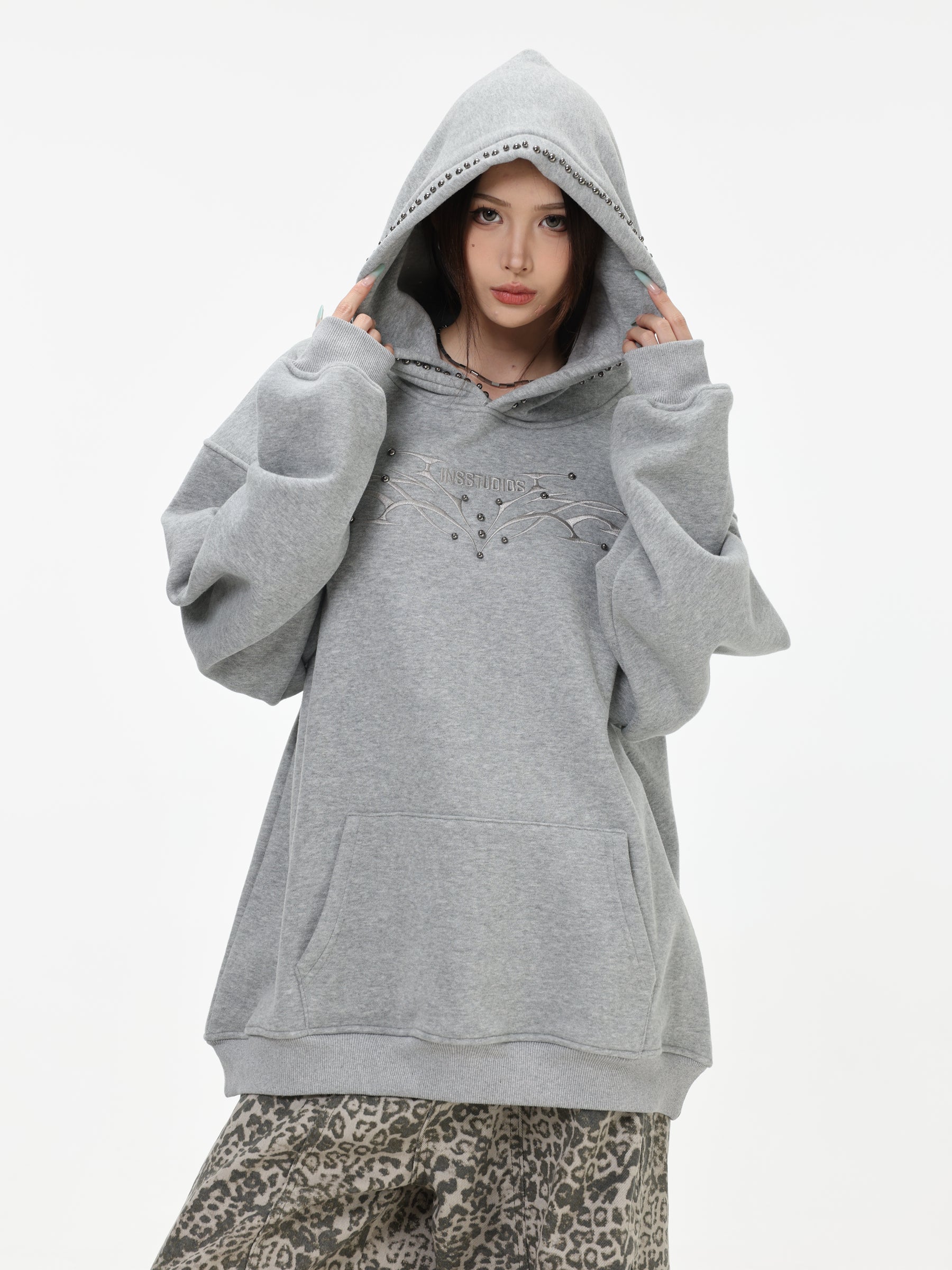 【評価★4.8以上／高品質】Tribal Studded Oversized Hoodie mry001900