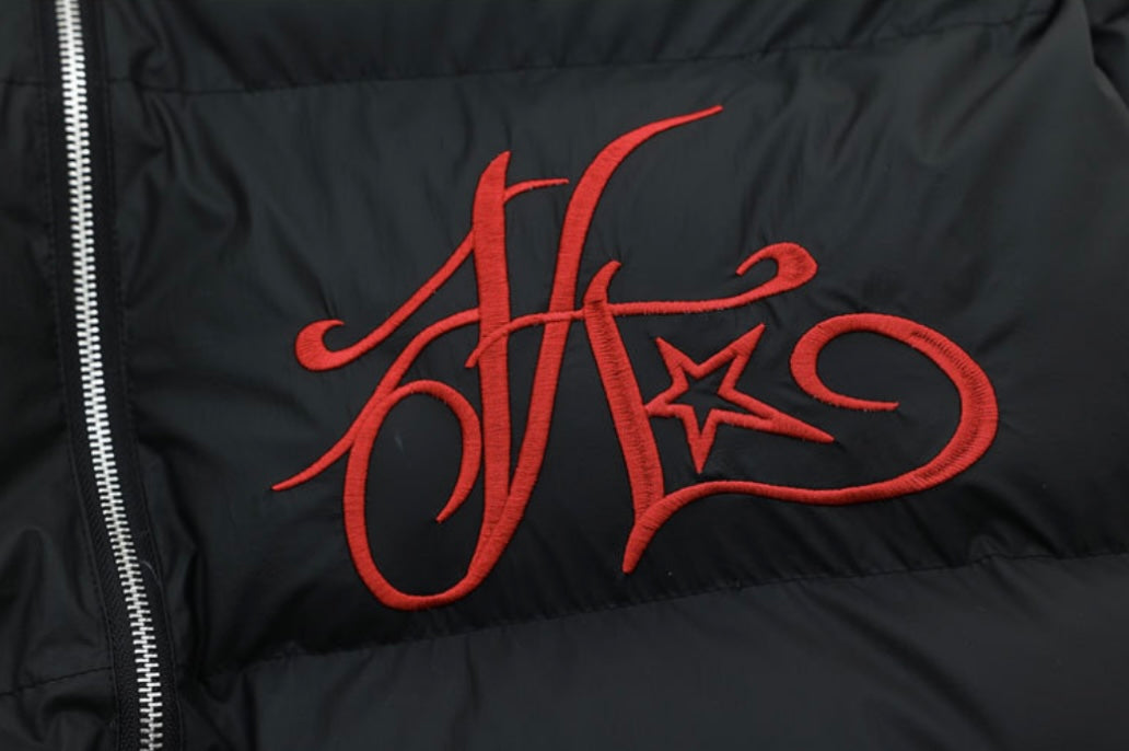 【高品質】Red Stitch Logo Puffer Jacket mry001935