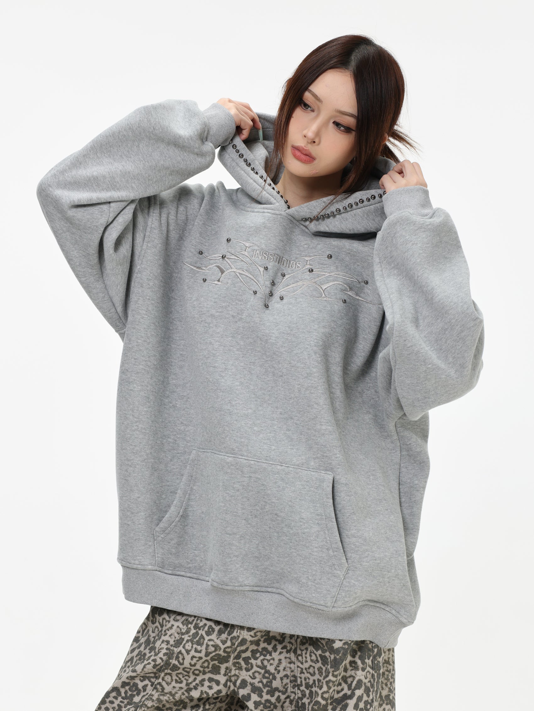 【評価★4.8以上／高品質】Tribal Studded Oversized Hoodie mry001900