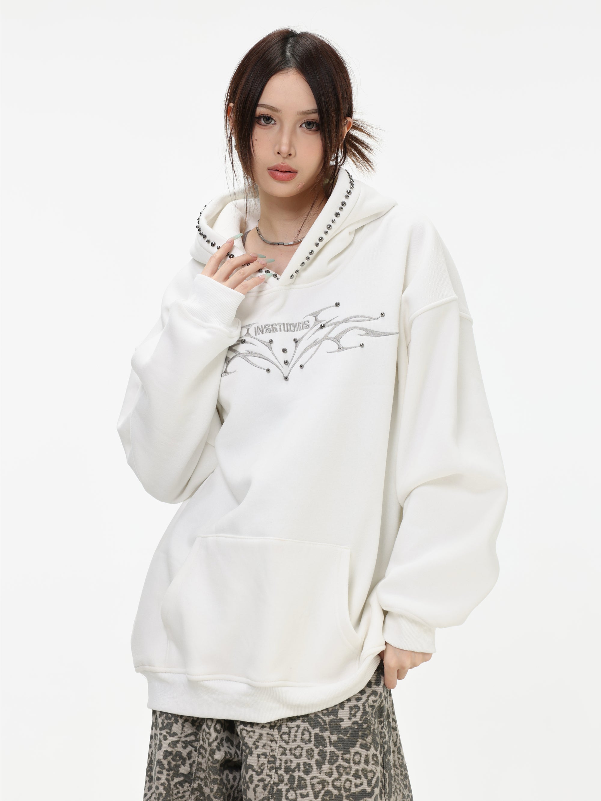 【評価★4.8以上／高品質】Tribal Studded Oversized Hoodie mry001900