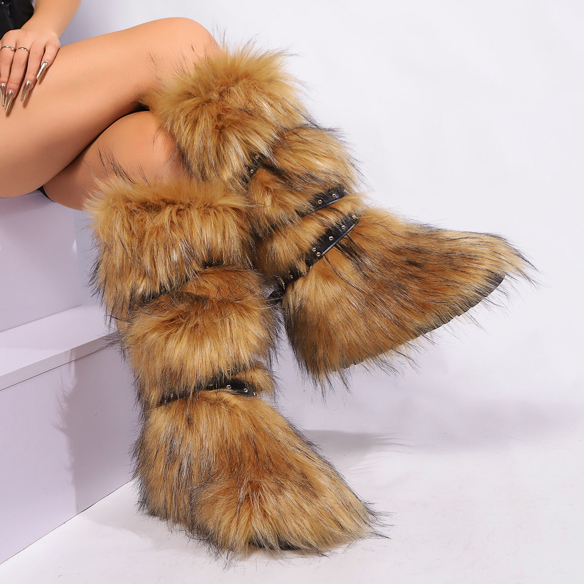 Furry Monster Boots mry001962