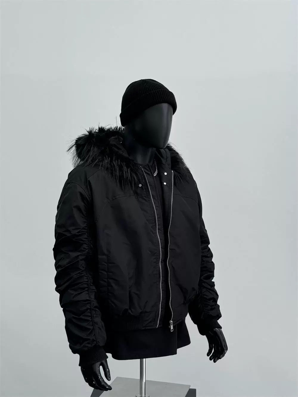 【高品質】Fur Hooded Bomber Jacket mry001984