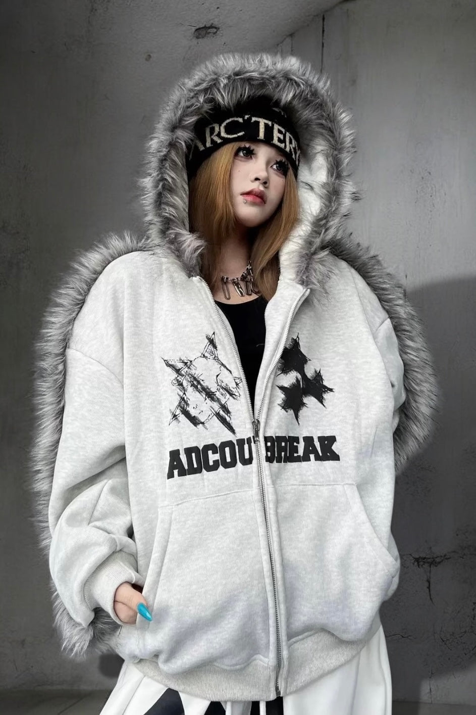 Star Graphic Fur Trim Zip Hoodie mry002151
