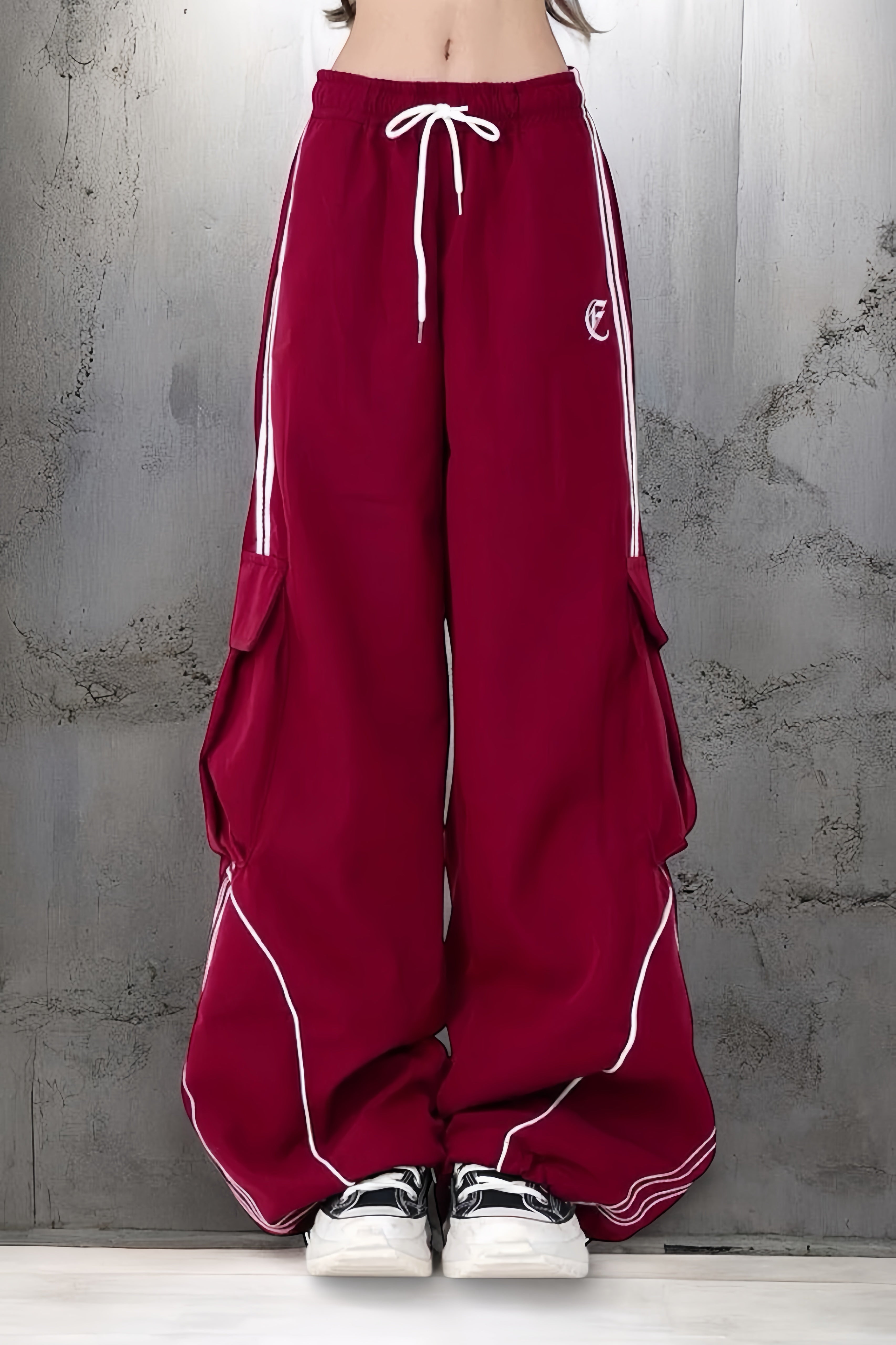 《SNSで話題沸騰中📸✨》【YURU:FIT】2color Track Line Cargo Wide Pants mry001730