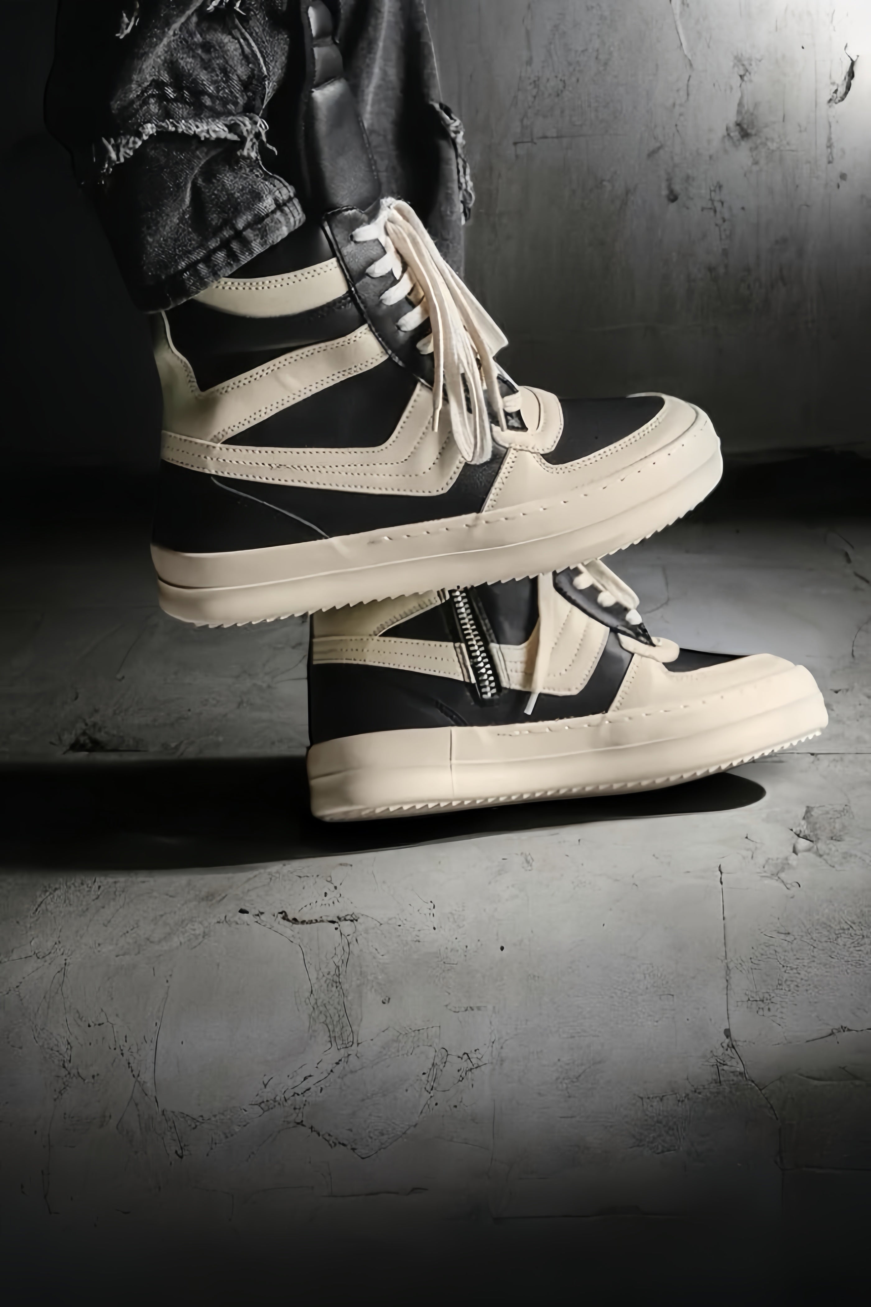 Two-Tone Designer High-Top Street Sneakers mry001954