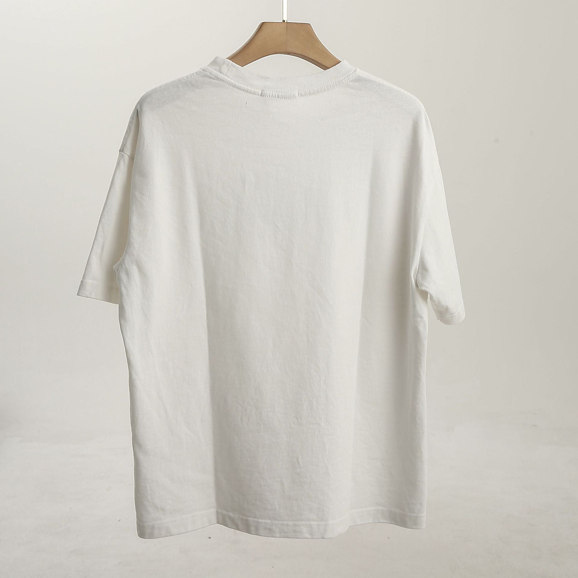 【送料無料】4カラー展開 高品質 シンプル レター デザイン 半袖 Tシャツ ユニセックス   mry000674